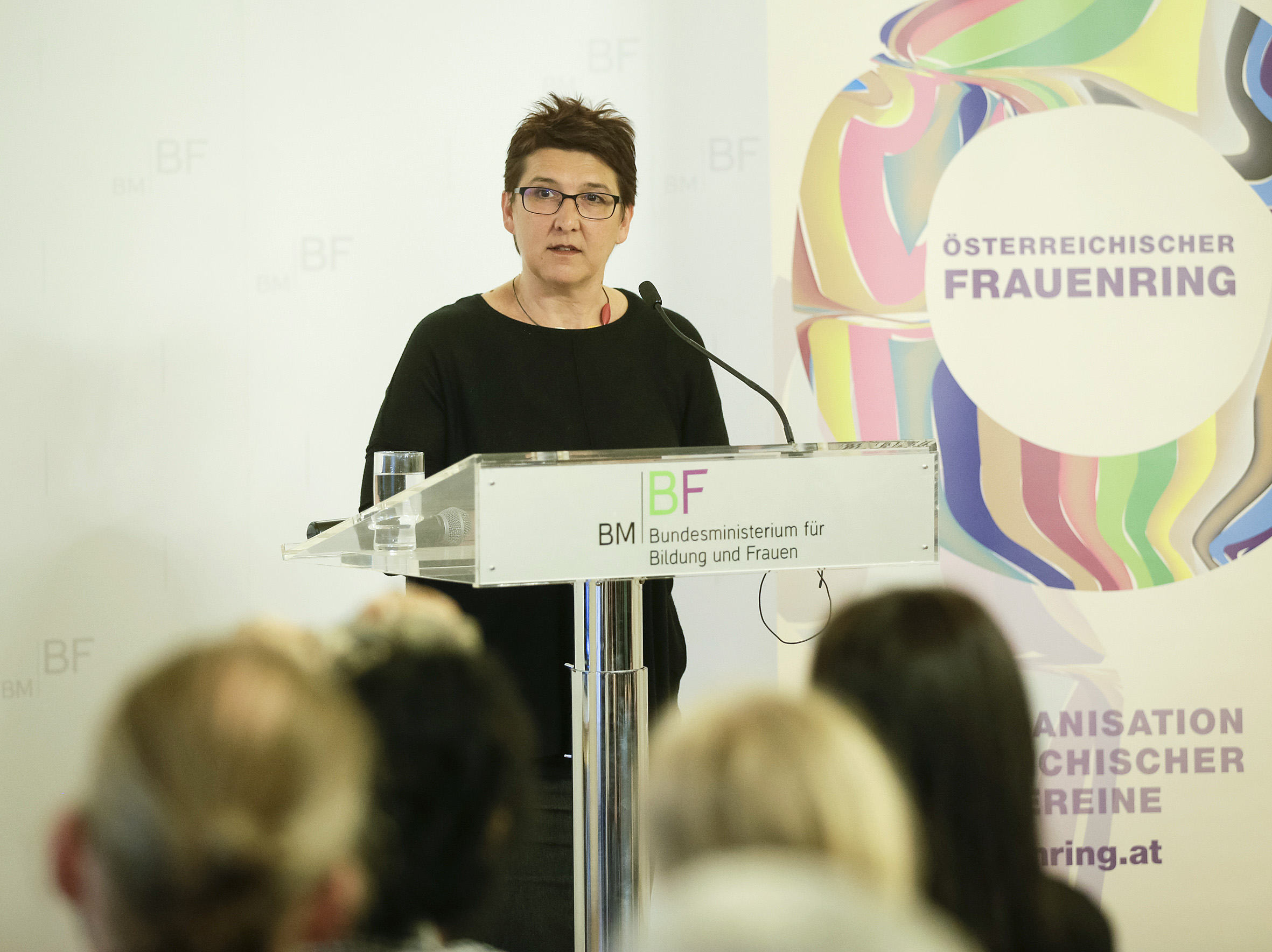 Frauenring-Vorsitzende Sonja Ablinger beim Frauenring-Preis 2016 (c) BMBF/Andy Wenzel Frauenring-Vorsitzende Sonja Ablinger beim Frauenring-Preis 2016 (c) BMBF/Andy Wenzel