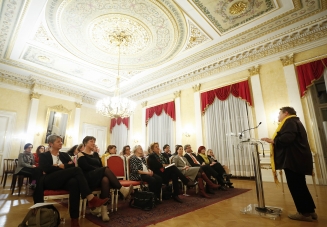 Laudatio Frauenring-Preis 2014 Laudatio Frauenring-Preis 2014