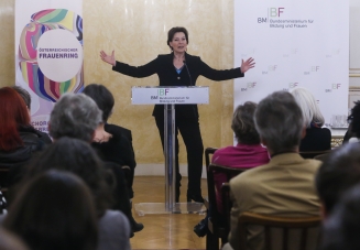 Rede der Frauenministerin beim Frauenring-Preis 2015 (c) Georg Stefanik / BKA